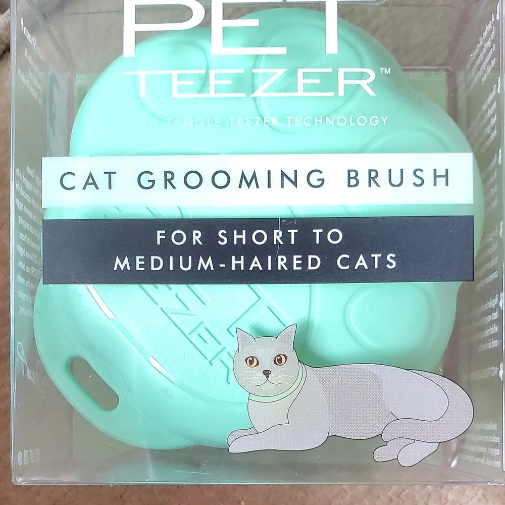 Cat Grooming Brush, New in Box, NWT